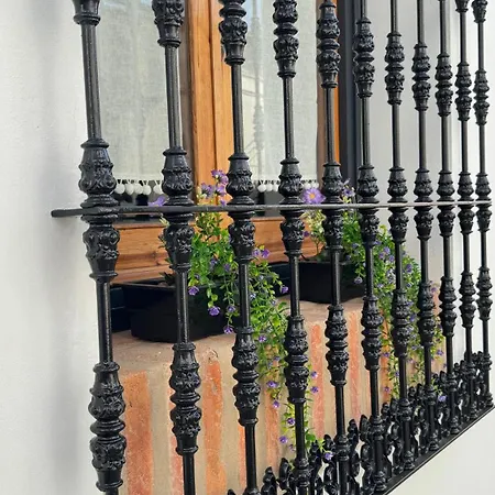 Casa De La Cruz *